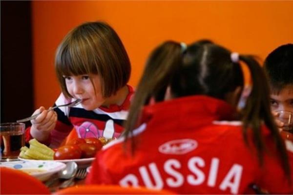 NFUSU GERLYOR<br>  Rusya'nn nfusu 1993 ylndan bu yana 6,6 milyon kii azald. Rusya'nn 2010 yl itibariyle 141 milyon olan nfusunun 2050 ylnda 126 milyona gerilemi olmas bekleniyor.