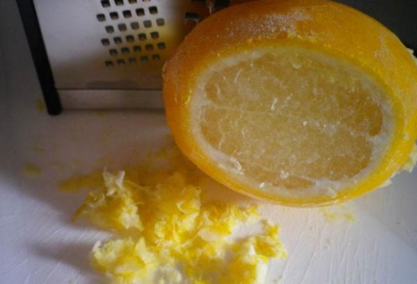 Dondurulmu Limon kanser hcrelerini ldren harika bir meyvedir.