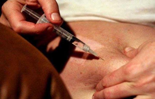 rin nesi Kana karan reler metabolizmay daha hzl altrarak kalorileri daha hzl yakar fakat, renin iindeki zehirli kimyasallar da kannza kartrm olursunuz. Yine lme giden bir yol...