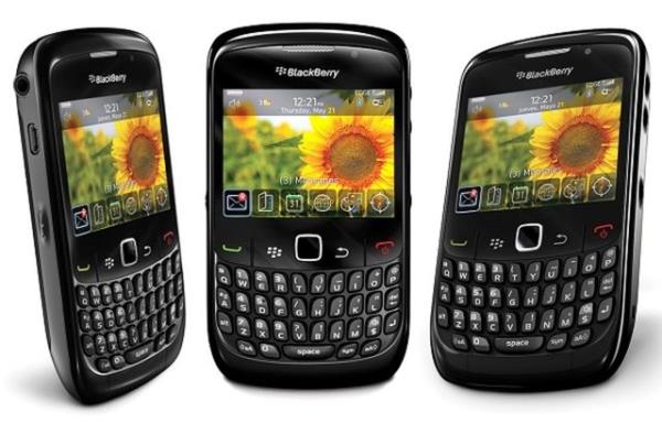 <p>BlackBerry Curve 8520</p>  <p>lemci: 512 MHz</p>  <p>Kamera: 2 MP</p>  <p>Ekran: 2.46 in</p>  <p>letim sistemi: BlackBerry OS 5.0</p>  <p>Fiyat: 368-529 TL</p>