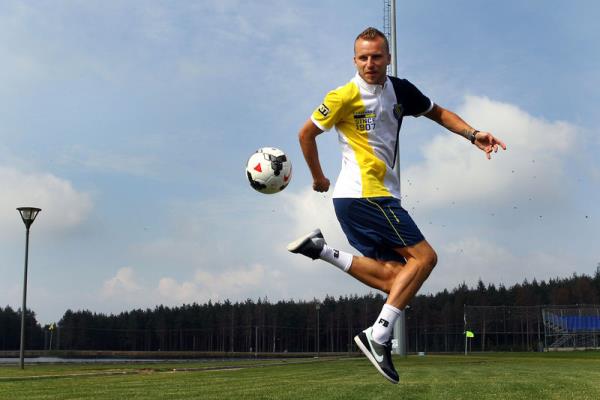 <p><b>Michal Kadlec</b></p> 4 milyon 500 bin Euro <p>Bayer Leverkusen - Fenerbahe</p>