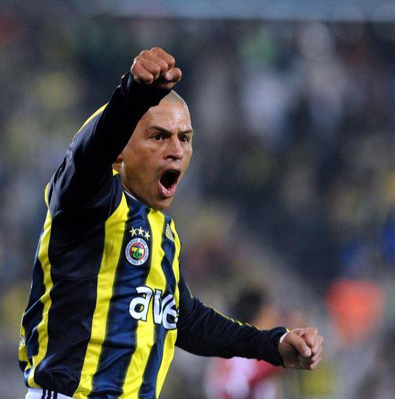 <p><b>Alex de Souza</b></p> 4 milyon Euro Cruzeiro  <p>Fenerbahe</p>