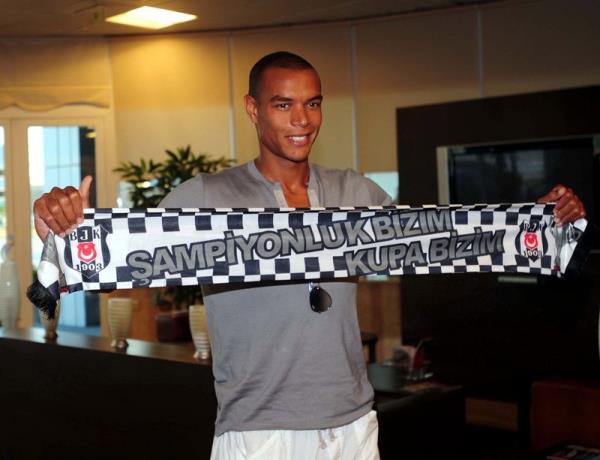 <p><b>Matteo Ferrari</b></p> 4.5 milyon Euro Genoa  <p>Beikta</p>