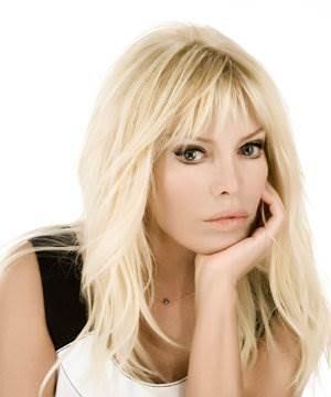 Ajda Pekkan : Avrupa'y dolaaca iin gelen sahne tekliflerine "Hayr" dedi.