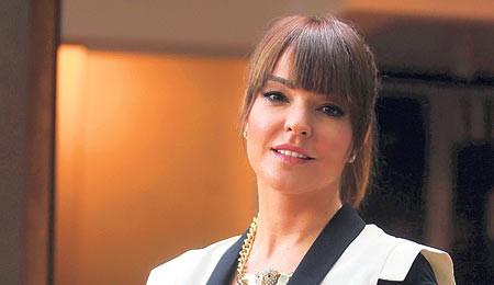 Beng : Erdem Knay ile Beng ikilisi bayramn birinci gn Balkesir Tropicana Club'ta konser verdi,  ikinci gn zmir Foa Bueno Club'da, nc gn Vialand'de olacak. Kazanacaklar toplam cret ise 45 Bin TL