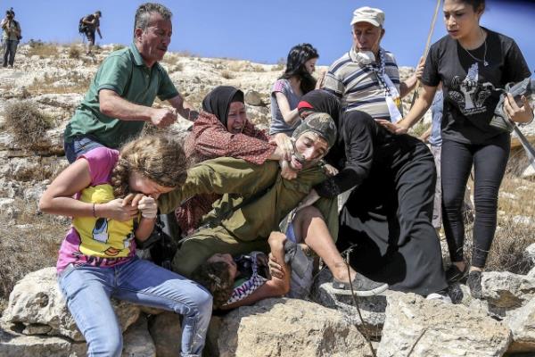 srail`de gzaltya direnen aile