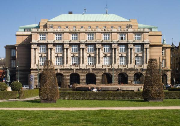44- Charles University in Prague<br>  ek Cumhuriyeti