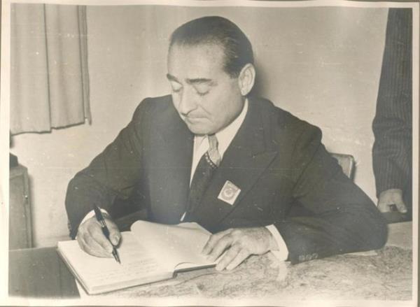 Adnan Menderes