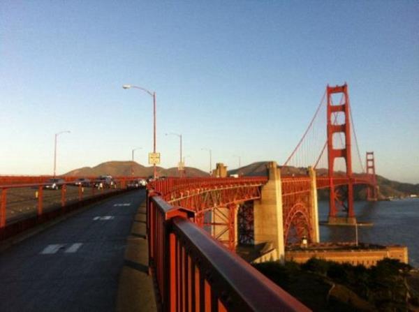 49 yandaki John Thomas Doyle'un, kprden atlayp yaamna son verdikten sonra bulunan intihar notunda aynen bu cmleler yazyordu: ektiim di arsn saymazsak aslnda hibir nedeni yok"