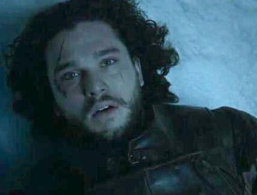 1 "Game of Thrones"<br>Jon Snow'un akbetinin aylarca konuulduu bir dizinin ilk srada olmas ok da artc olmasa gerek. Nisan' bu kadar ok bekleyen insan olmasnn nedeni ilkbahar deil, Game of Thrones'un yeni sezonudur.