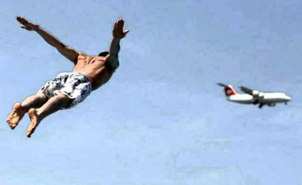 Umak<br>Ryada utuunu grmek hayra iarettir. Utuunu gren kiinin baarl olacana, alyorsa i yerinden terfi alacana inanlr. Ayrca utuunu gren kii yakn zamanda seyahate de kabilir.