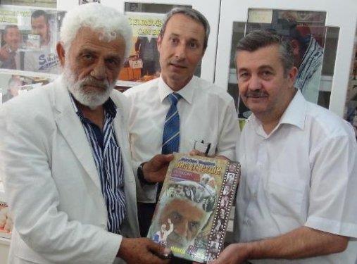 "YEN JENERAYON BZ DILADI"    <p>Gemite kalan 48 yllk oyunculuk dneminde Yeilam'da 600 yakn sinema filminde oynadn ancak, yeni jenerasyonun kendilerini dladn belirten hsan Gedik, yle konutu: </p>    "Sinemay braktm. nk; yeni jenerasyon bizi dlayp, armad.