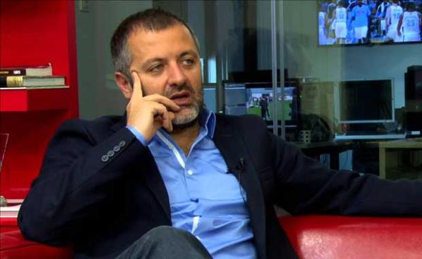 Mehmet Demirkol  <br>  "Teknoloji, cep telefonlar falan ok hzl geliiyor ama en hzl gelien Burak. Geen sene 'kafa vuramyor' diyorduk"