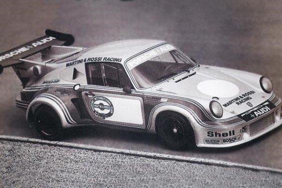 <p><b>Porsche RSR/935 (1974-1979)</b></p>    Yar otomobili olarak tasarlanan modelin tahmini sat fiyat 1 milyon dolara yakn