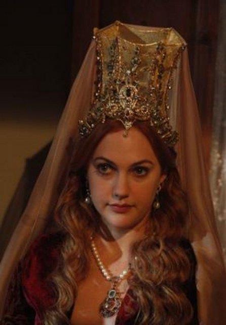 Meryem Uzerli - 31