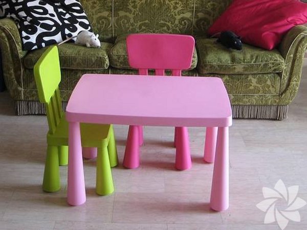 ocuklara "ylba zel" masas alyorsa...