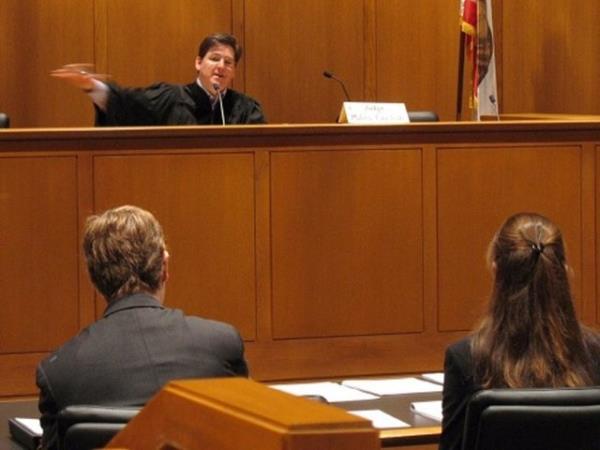 <p>16. AVUKATLIK</p>  <p>Gnmzdeki ortalama yllk kazan: 114,970 dolar</p>  <p>2024'te ngrlen i pozisyonu says: 43,800</p>