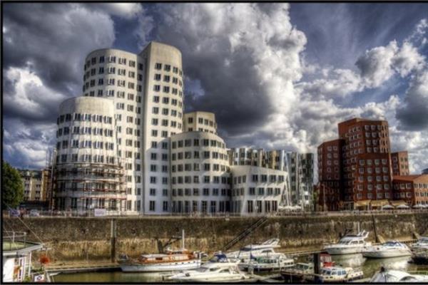 Almanya Gehry Binas - Dsseldorf