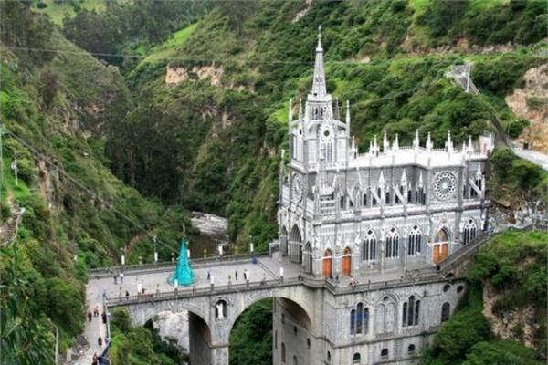 Kolombiya Las Lajas Sanctuary - Ipiales