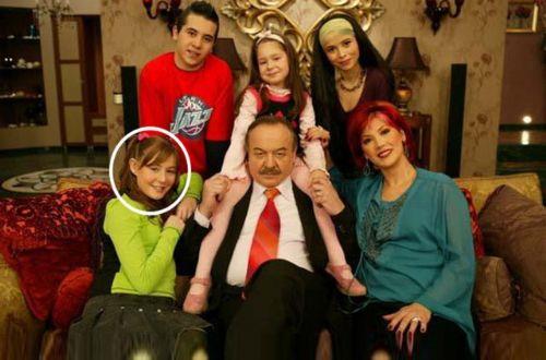 Ardından 2006 yapımı başrolünü Çetin Tekindor'un üstlendiği 'Anadolu Kaplanı' dizisindeki Gizem karakteri ile izleyici karşısına çıktı.